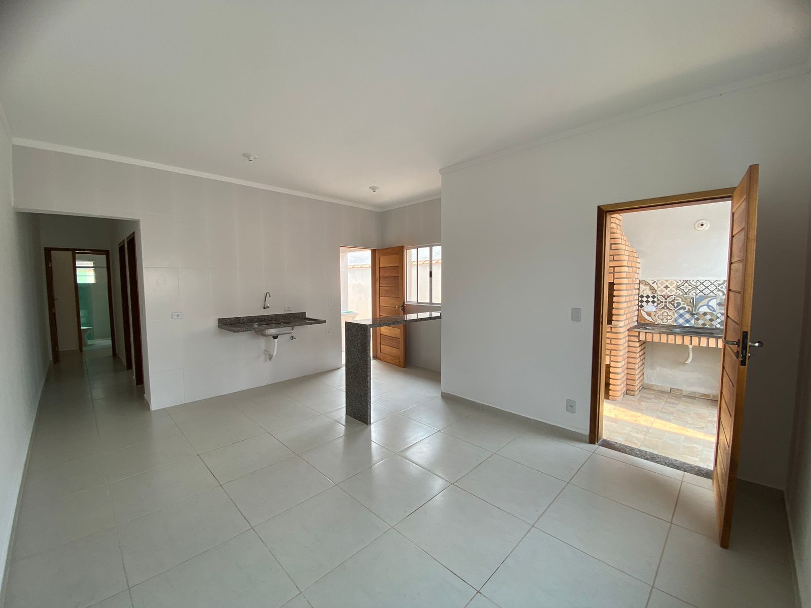 CASA NO PARANAPUAN - LADO PRAIA À 450 M DO MAR - ITANHAÉM/SP - foto 2