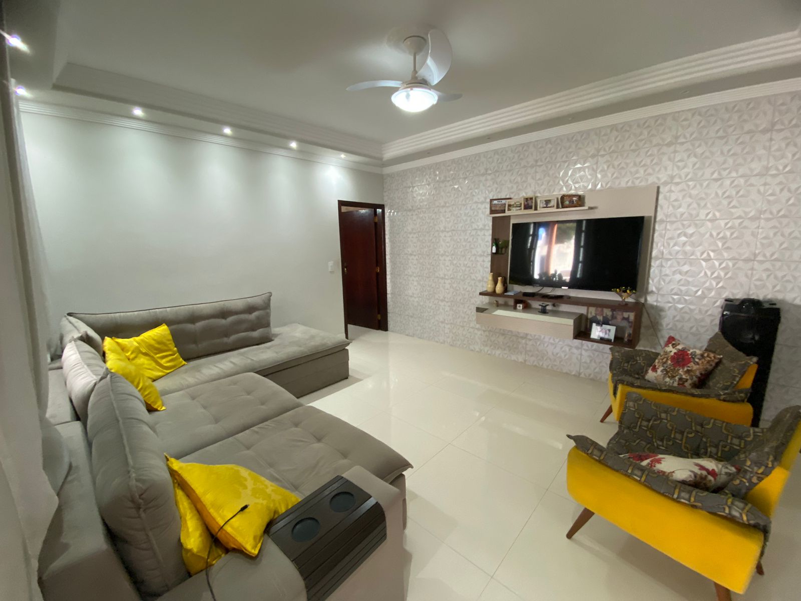 CASA NO CORUMBA - LADO PRAIA - ITANHAÉM/SP - foto 3