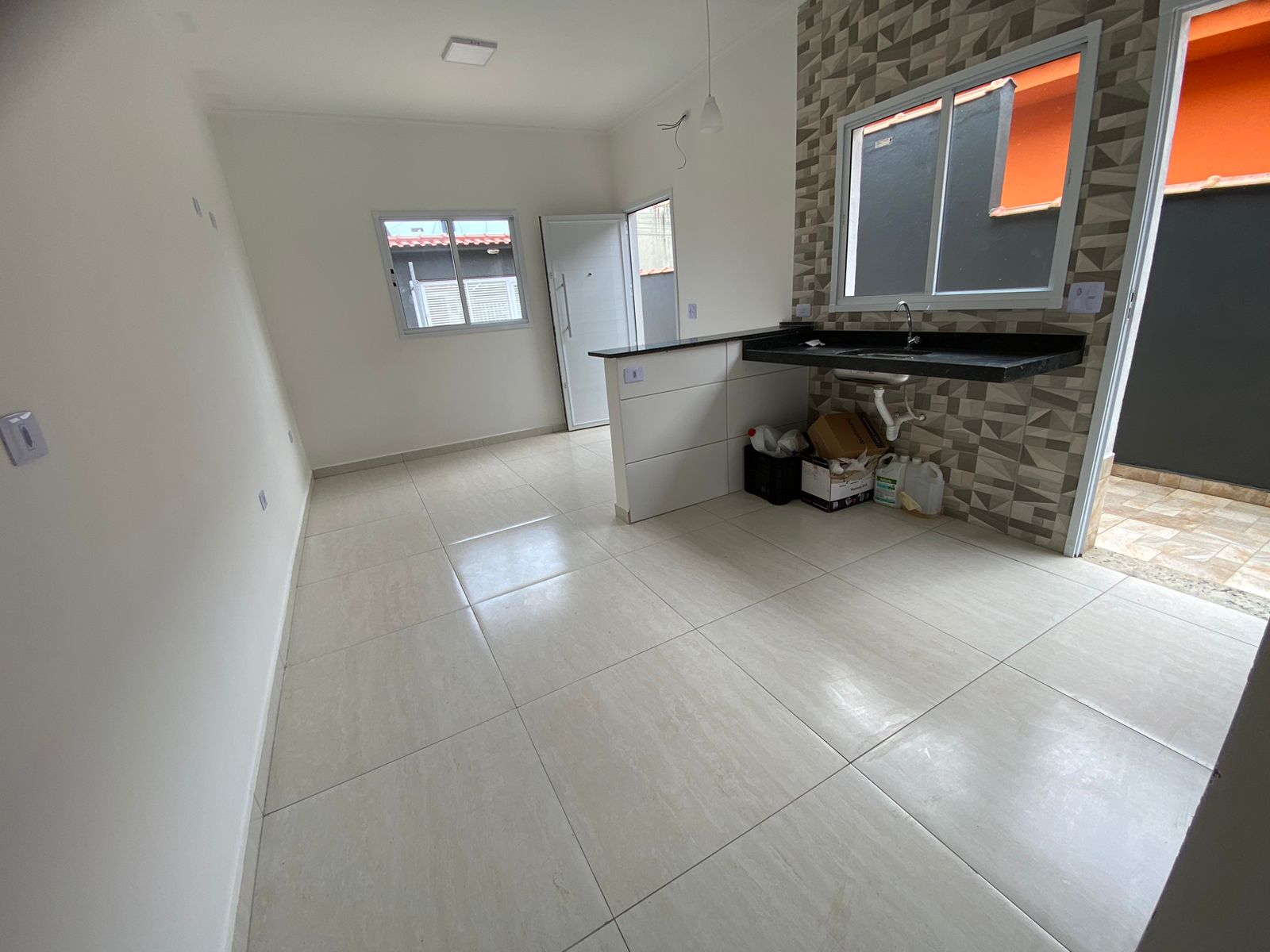 CASA NO JARDIM SUARÃO - LADO MORRO À 900 METROS DA PRAIA - ITANHAÉM/SP - foto 9
