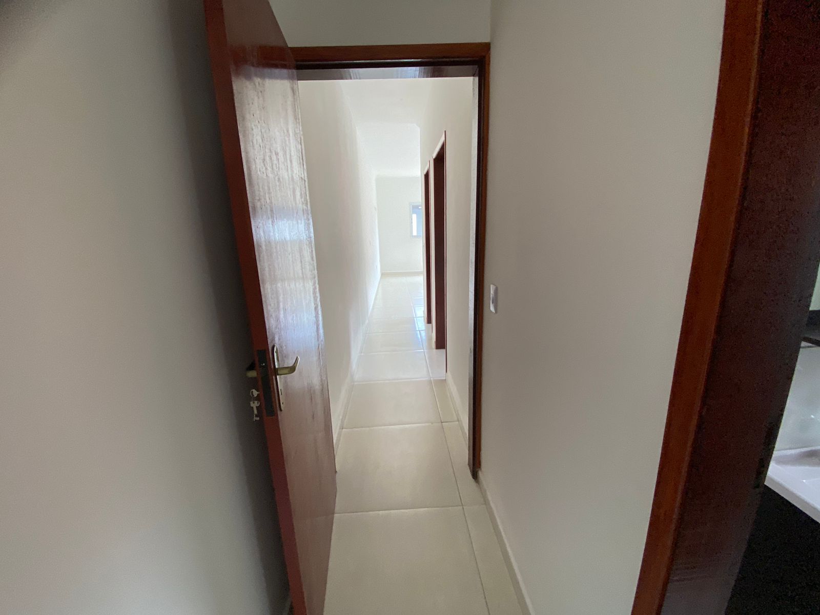 CASA NO JARDIM SUARÃO - LADO MORRO À 900 METROS DA PRAIA - ITANHAÉM/SP - foto 11