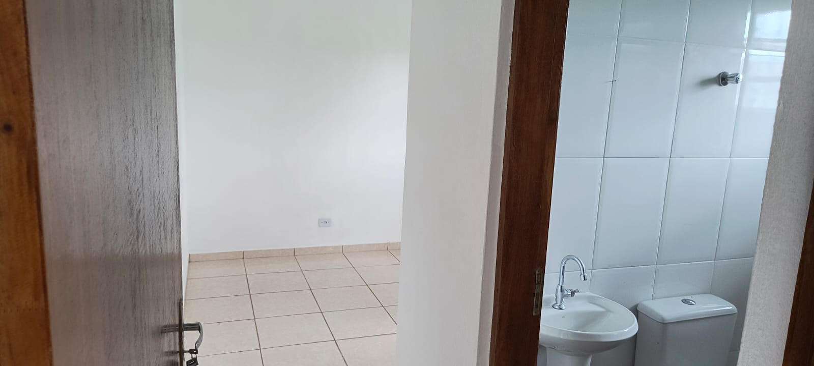 CASA NO CAMPOS ELÍSEOS  - LADO MORRO À 700 METROS DA RODOVIA - ITANHAÉM/SP  - foto 14