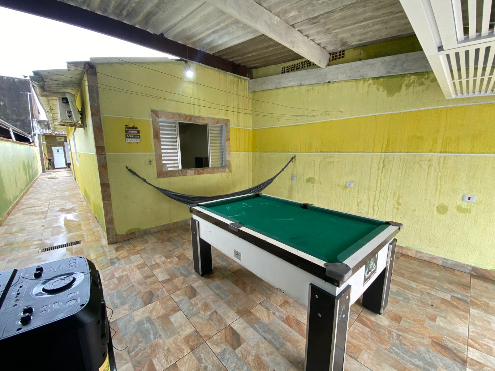 CASA NO BAIRRO CABUÇU - LADO MORRO À 400 METROS DA RODOVIA - ITANHAÉM-SP