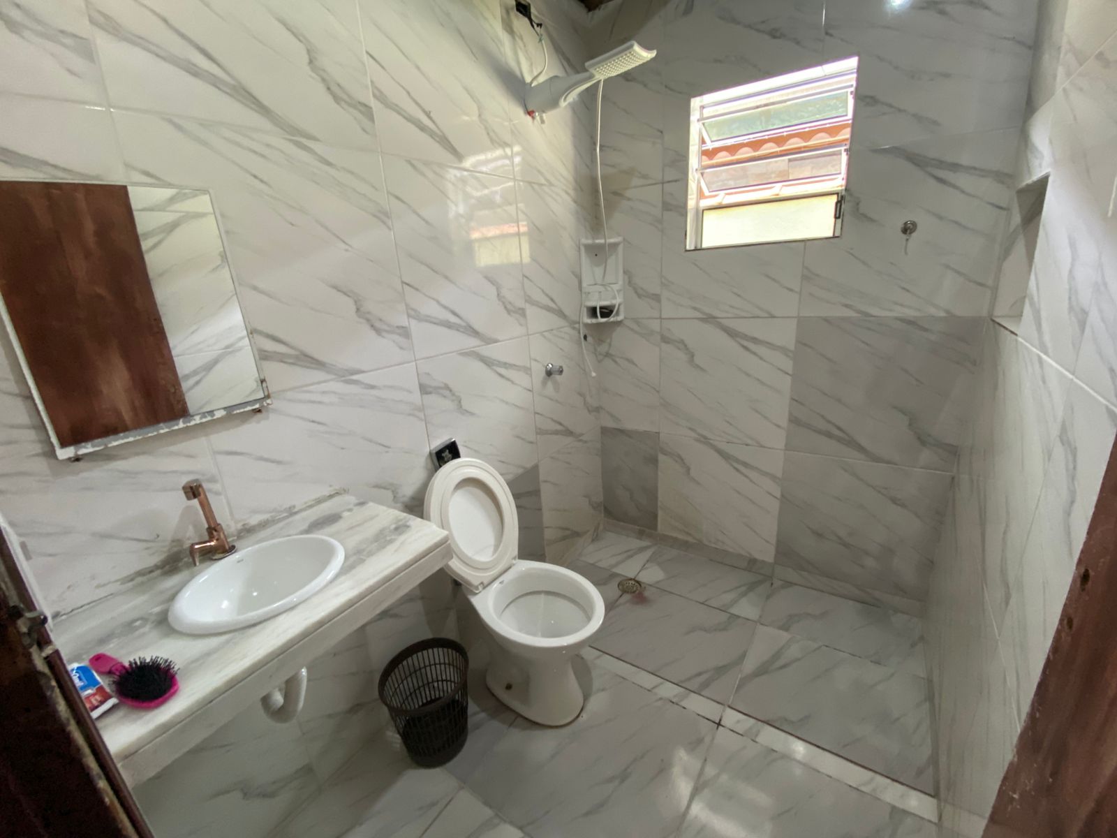 CASA NO BAIRRO CABUÇU - LADO MORRO À 400 METROS DA RODOVIA - ITANHAÉM-SP - foto 13