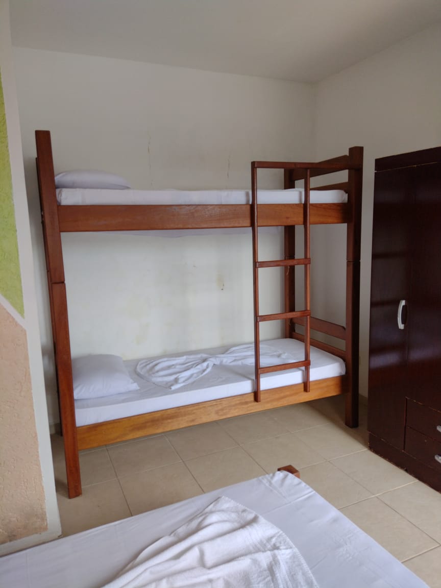 POUSADA NO BAIRRO SÃO JORGE - LADO PRAIA À 1800 METROS DO MAR - ITANHAÉM-SP  - foto 8