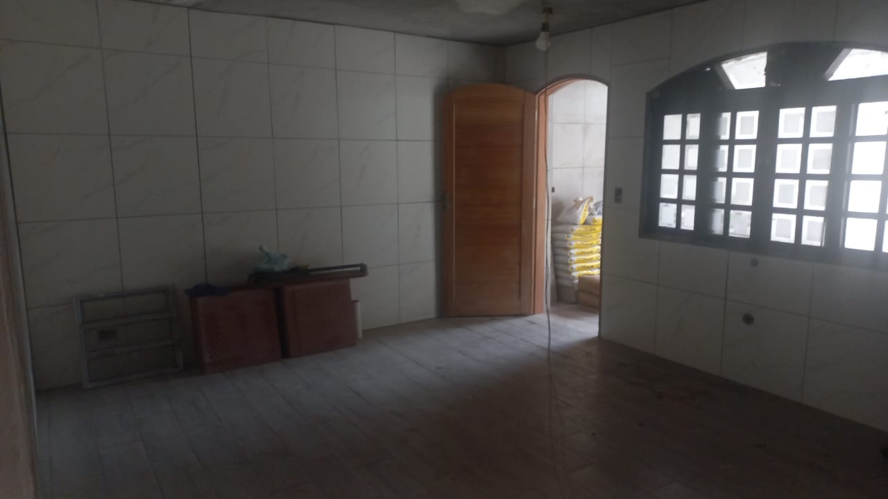 CASA NO BAIRRO PARANAPUAN - ITANHAÉM / SP - LADO MORRO - 50 METROS DA PISTA - foto 2