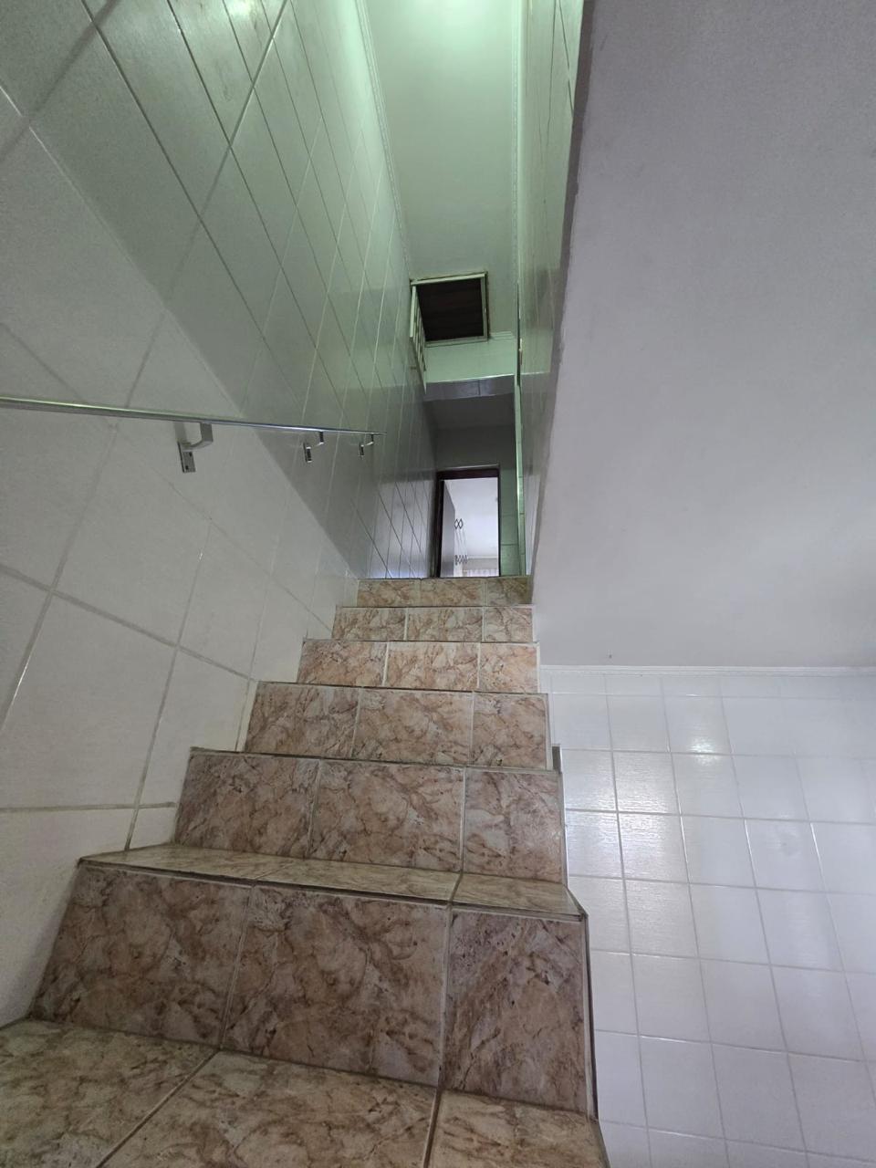 CASA NO BAIRRO FLÓRIDA MIRIM - PRAIA GRANDE/SP - LADO MORRO A 500 METROS DA PISTA. - foto 5