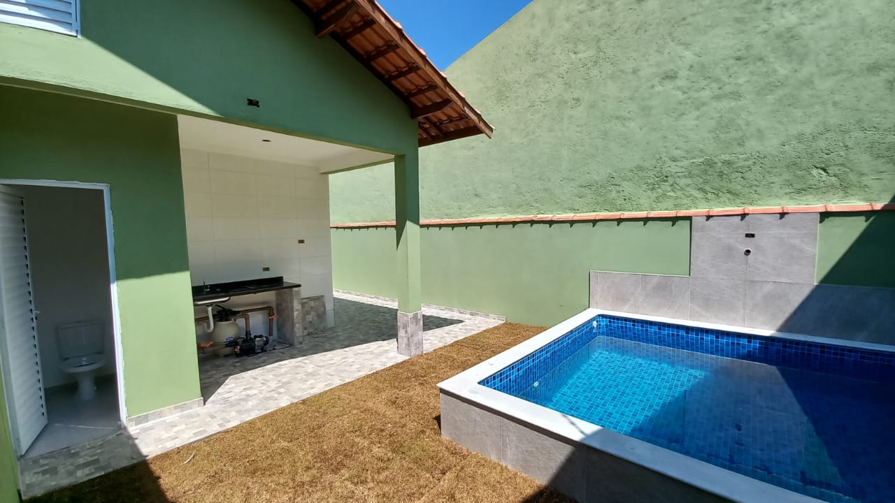 CASA NO JARDIM DAS PALMEIRAS - ITANHAÉM/SP - LADO PRAIA - 1.000 METROS DA PRAIA