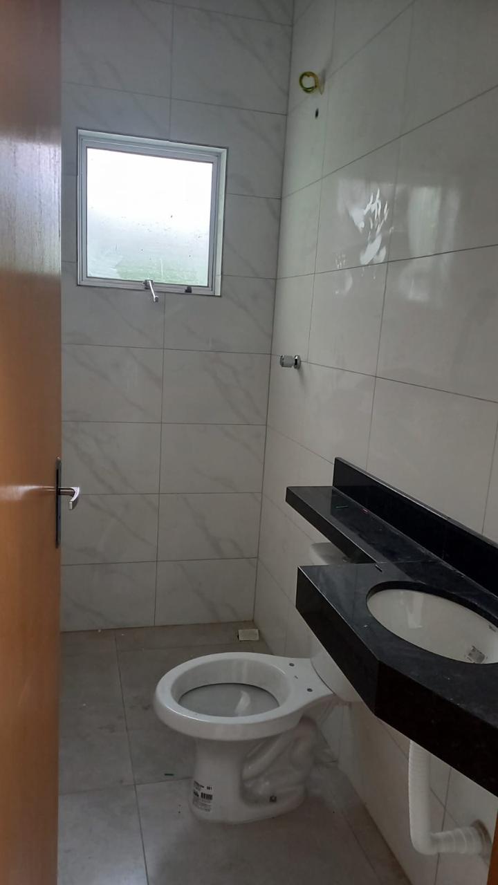 CASAS NO BALNÉARIO COPACABANA - MONGAGUÁ/SP - LADO MORRO - 600 METROS DA PISTA - foto 13