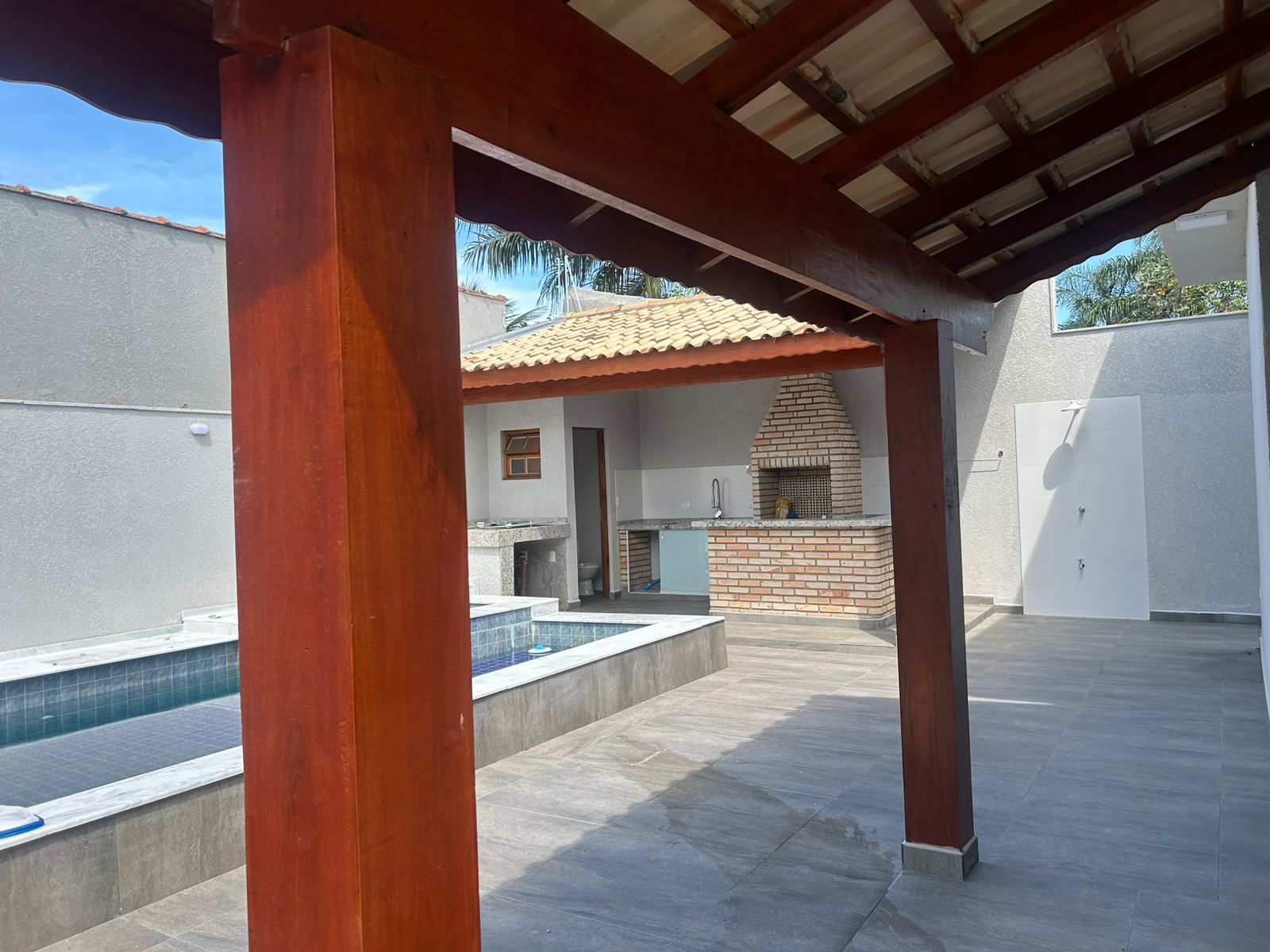 CASA NO JD. COMENDADOR - ITANHAÉM/SP.  LADO PRAIA À 200 METROS DA PRAIA. - foto 16