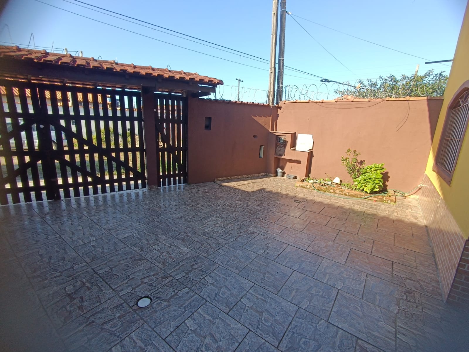 CASA NO JARDIM JAMAICA EM ITANHAÉM-SP - LADO PRAIA - À 1.500 METROS DO MAR - foto 16