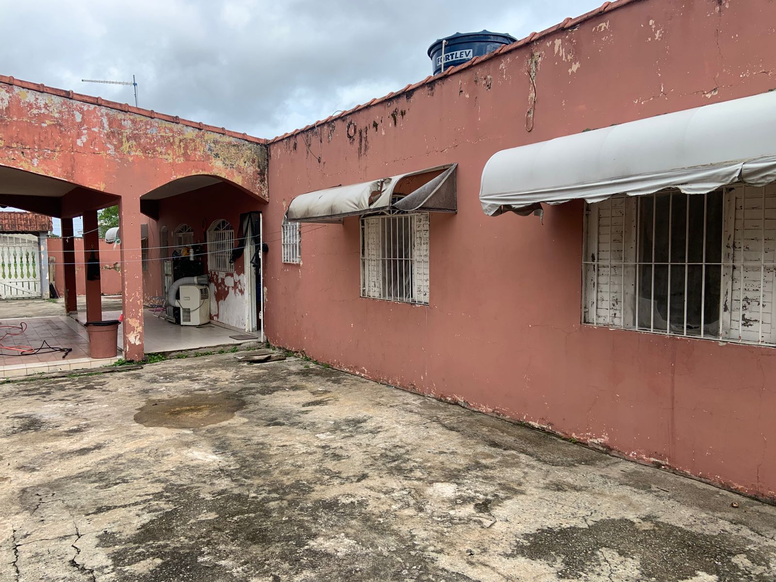 CASA NO BAIRRO SÃO PEDRO - ITANHAÉM / SP - LADO MORRO À 150 METROS DA PISTA - foto 21