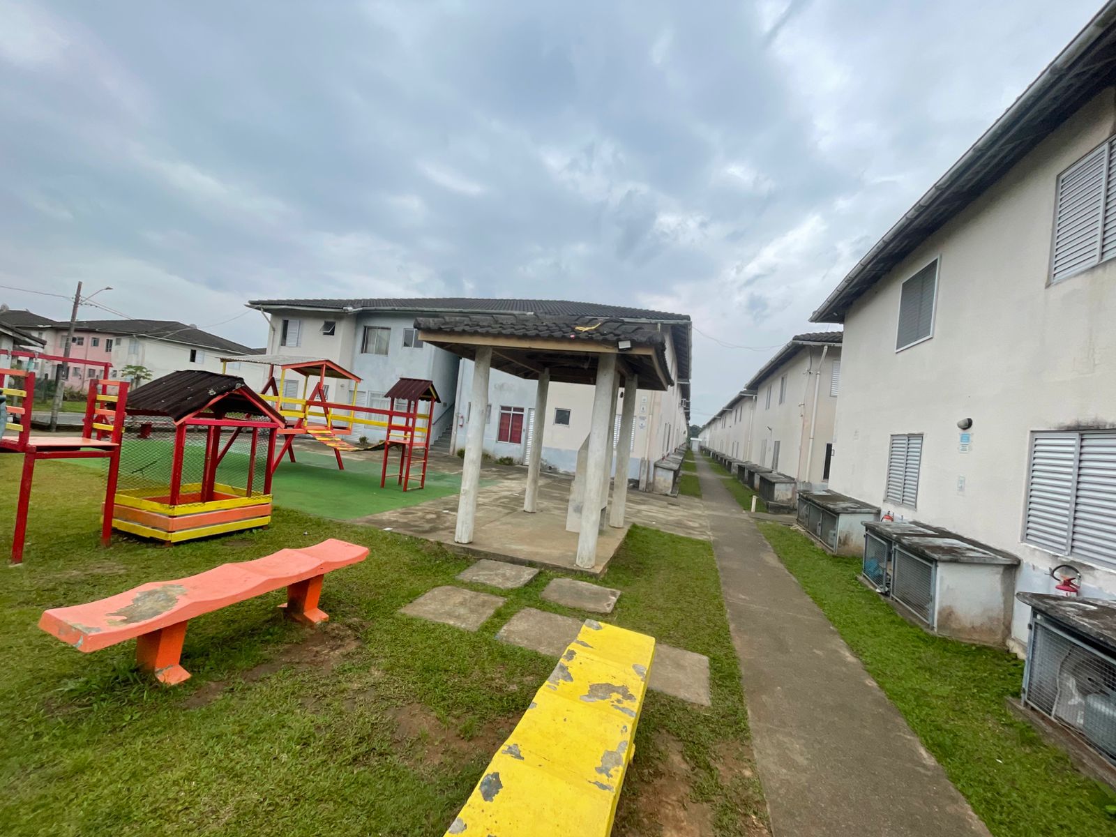 APARTAMENTO NO SANTA ISABEL - PERUÍBE - SP - LADO PRAIA - 5 MINUTOS DA PRAIA - foto 8