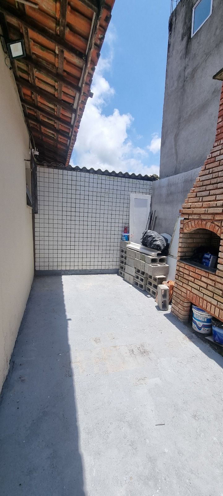 CASA NO BAIRRO SAM - MONGAGUÁ / SP - LADO MORRO À  700 METROS DA PISTA - foto 8