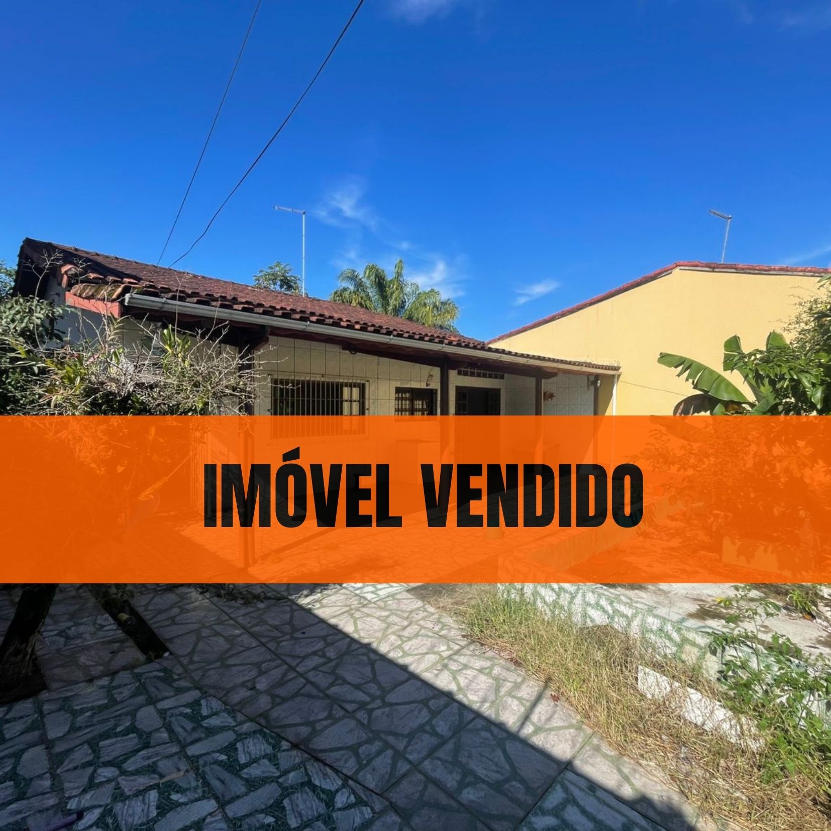 CASA NO JD. DAS PALMEIRAS 2 - ITANHAÉM / SÃO PAULO - LADO PRAIA À 900 METROS DA PRAIA