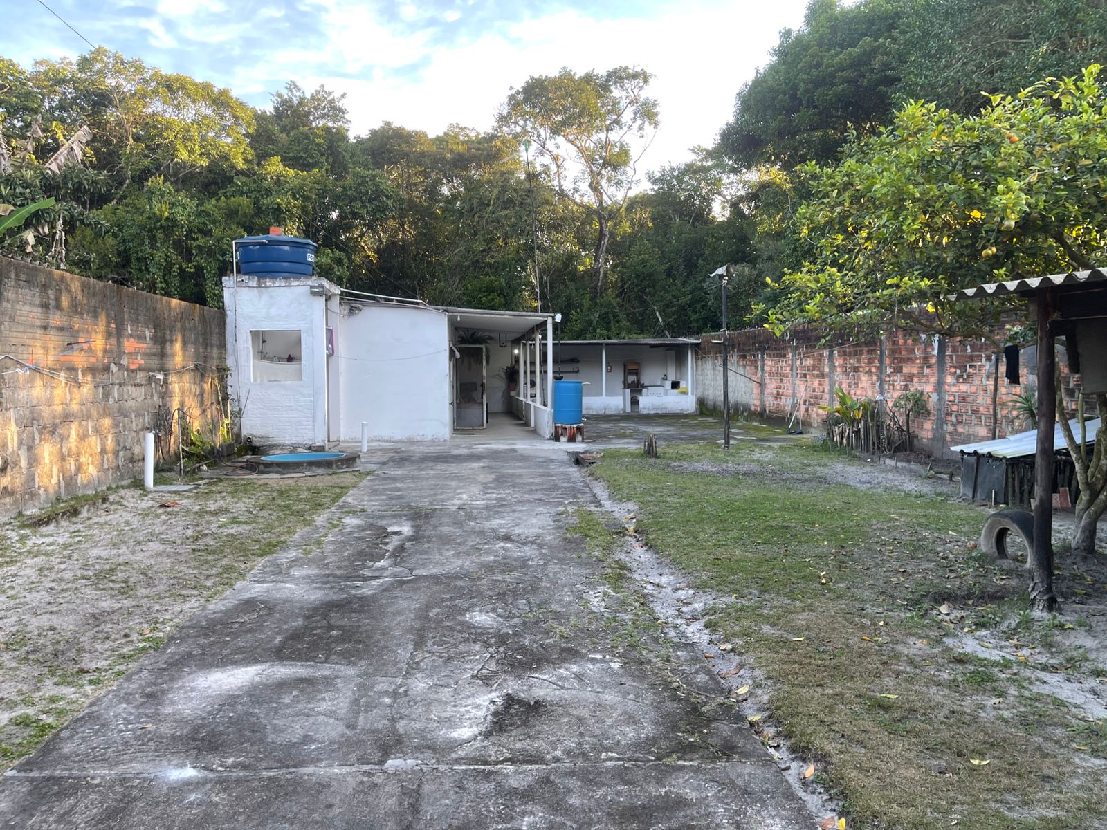 CASA NO BAIRRO MARAMBA 2 - ITANHAÉM - SP - LADO MORRO - 1.200 METROS DA PISTA - foto 16