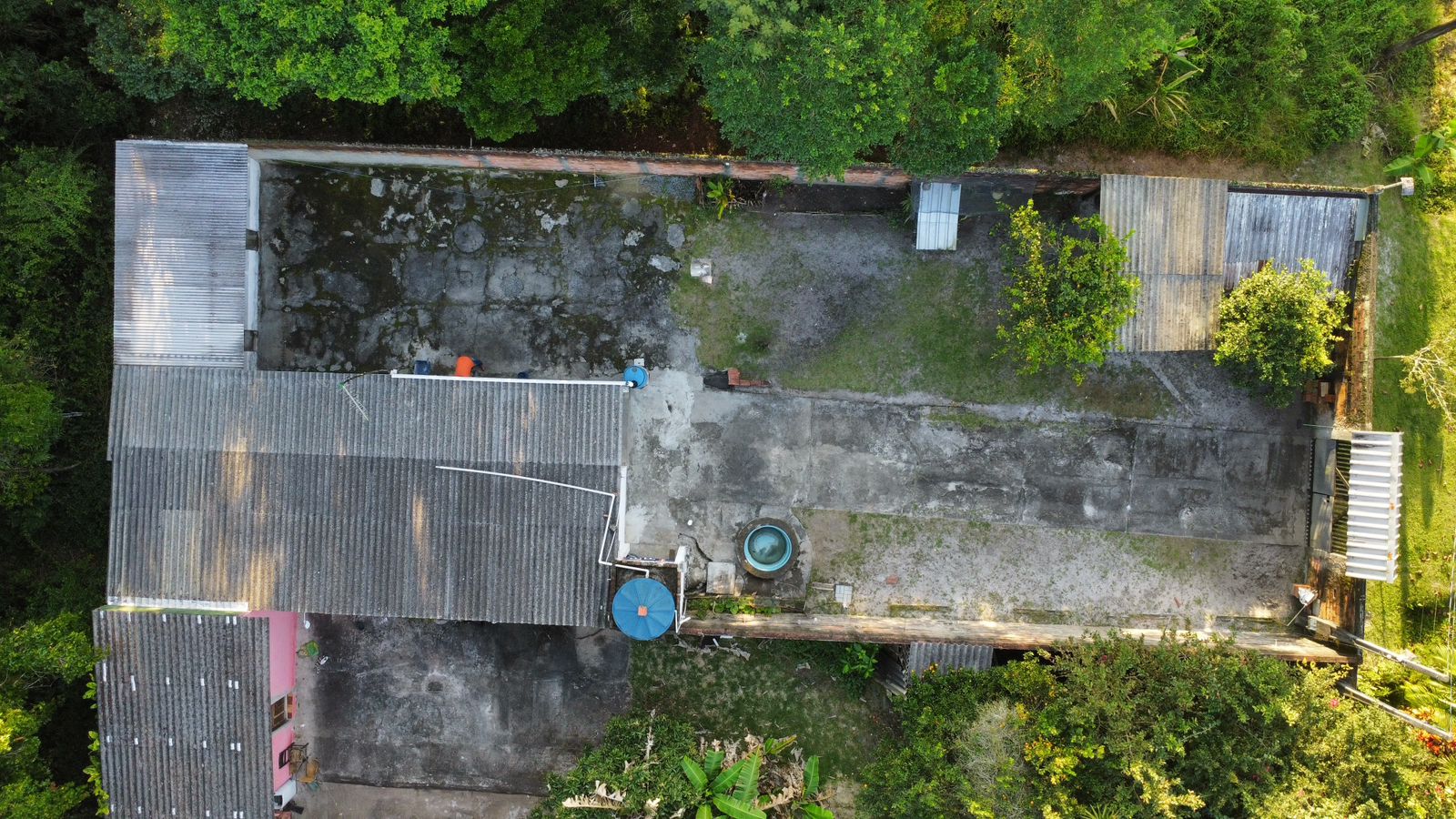 CASA NO BAIRRO MARAMBA 2 - ITANHAÉM - SP - LADO MORRO - 1.200 METROS DA PISTA - foto 17