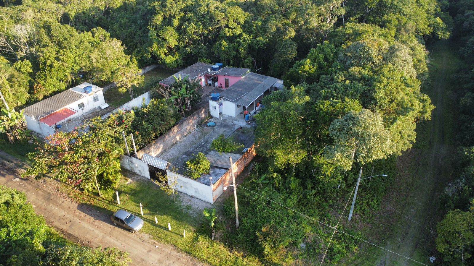 CASA NO BAIRRO MARAMBA 2 - ITANHAÉM - SP - LADO MORRO - 1.200 METROS DA PISTA - foto 20