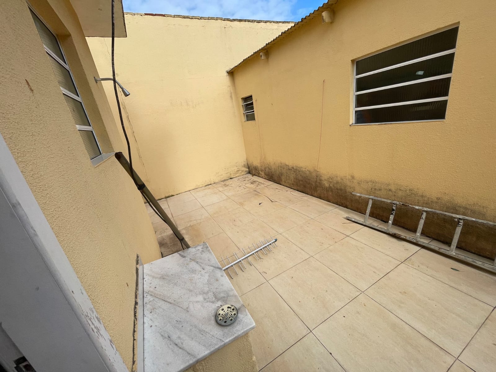 CASA NO BALNEÁRIO GAIVOTA - ITANHAÉM / SÃO PAULO - LADO PRAIA - 900 METROS DO MAR - foto 8