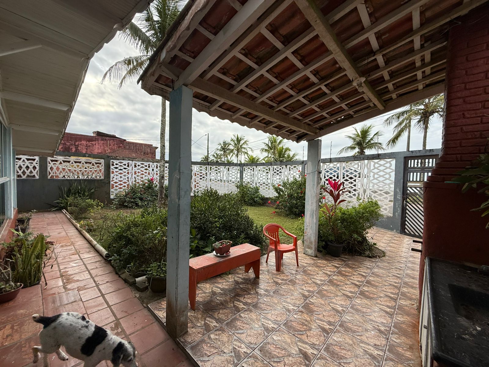 CASA NO BAIRRO ITAOCA - MONGAGUÁ - LITORAL SUL DE SÃO PAULO - LADO PRAIA (FRENTE MAR) - foto 13