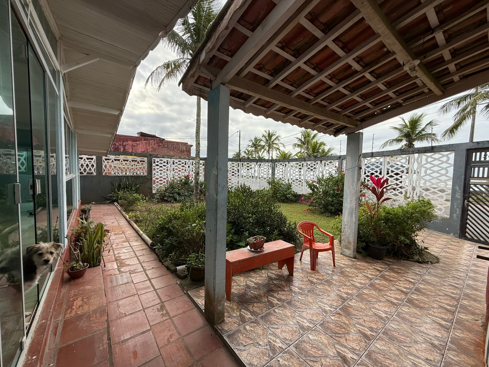 CASA NO BAIRRO ITAOCA - MONGAGUÁ - LITORAL SUL DE SÃO PAULO - LADO PRAIA (FRENTE MAR) - foto 14