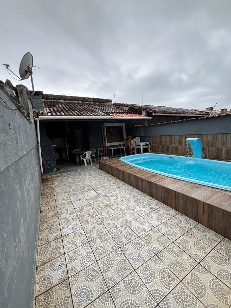CASA NO BALNEÁRIO NOSSA SRA DE FÁTIMA - MONGAGUÁ - LADO PRAIA - 100 METROS DA PRAIA - foto 6