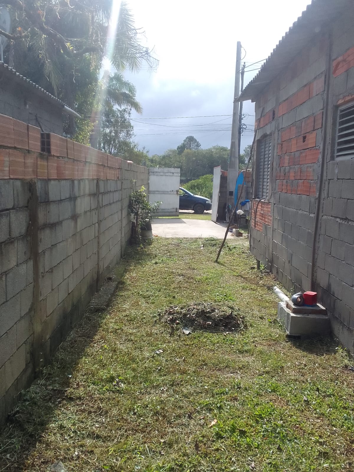 CASA EM MEIO LOTE NO JD. DIPLOMATA - LADO MORRO À 200 METROS DA RODOVIA - ITANHAÉM/SP - foto 10