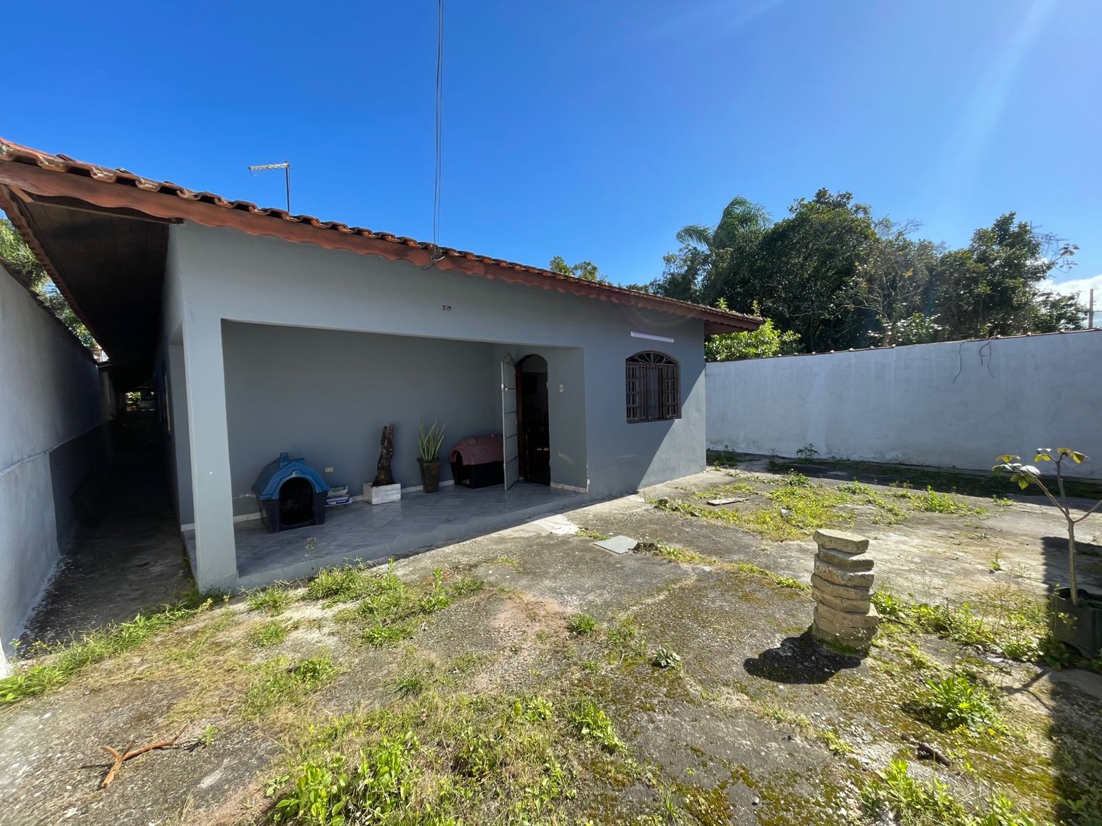 CASA NO RECANTO DOS IMIGRANTES - ITANHAÉM - LADO MORRO 80 METROS DA PISTA - foto 4
