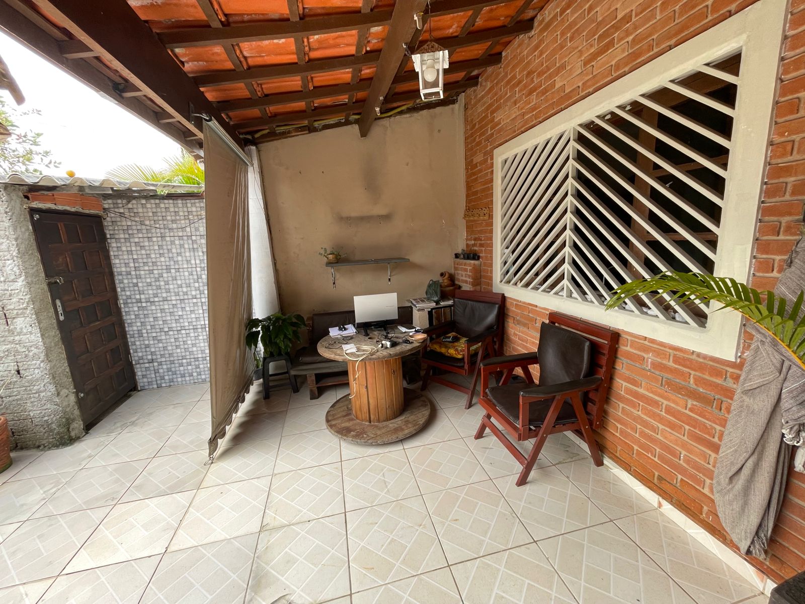 CASA NO BALNEÁRIO GAIVOTA - ITANHAÉM/SP - LADO PRAIA - 800 METROS DO MAR - foto 2