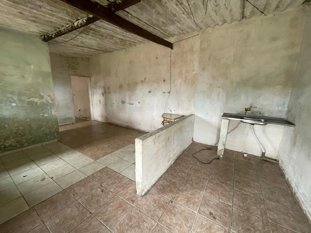 CASA NO BAIRRO SAN MARCUS - ITANHAÉM - LADO MORRO - 500 METROS DA PISTA - foto 5
