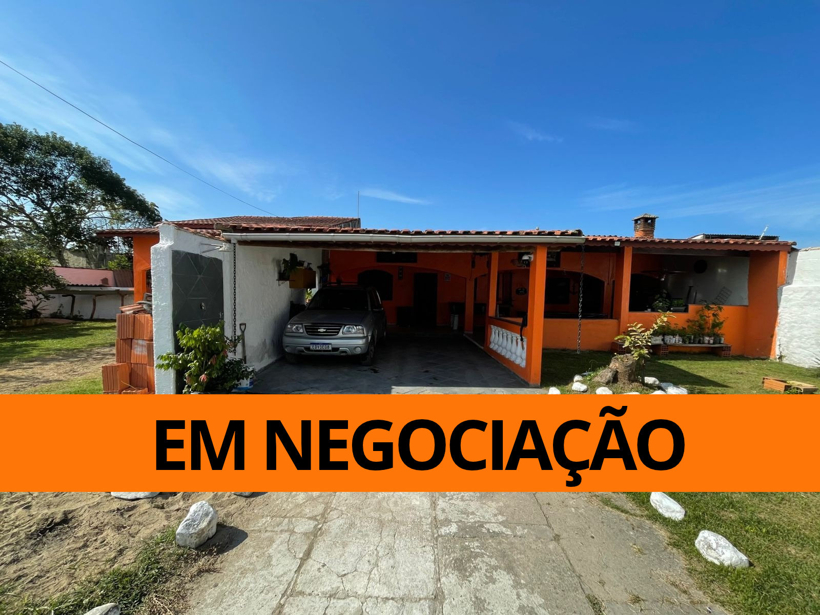 MINI CHÁCARA NO JD. DAS PALMEIRAS - ITANHAÉM - LADO PRAIA A 1.200 METROS DO MAR 