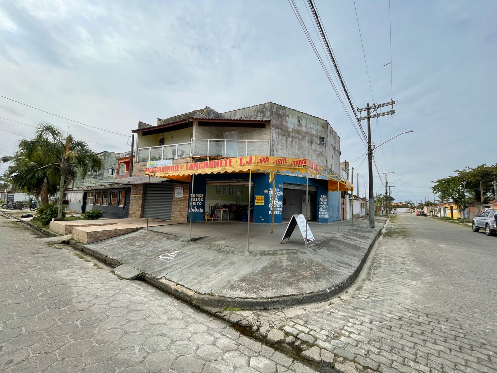 SALÃO COMERCIAL NO BALNEÁRIO GAIVOTA - ITANHAÉM - LADO PRAIA - 700 METROS DO MAR 
