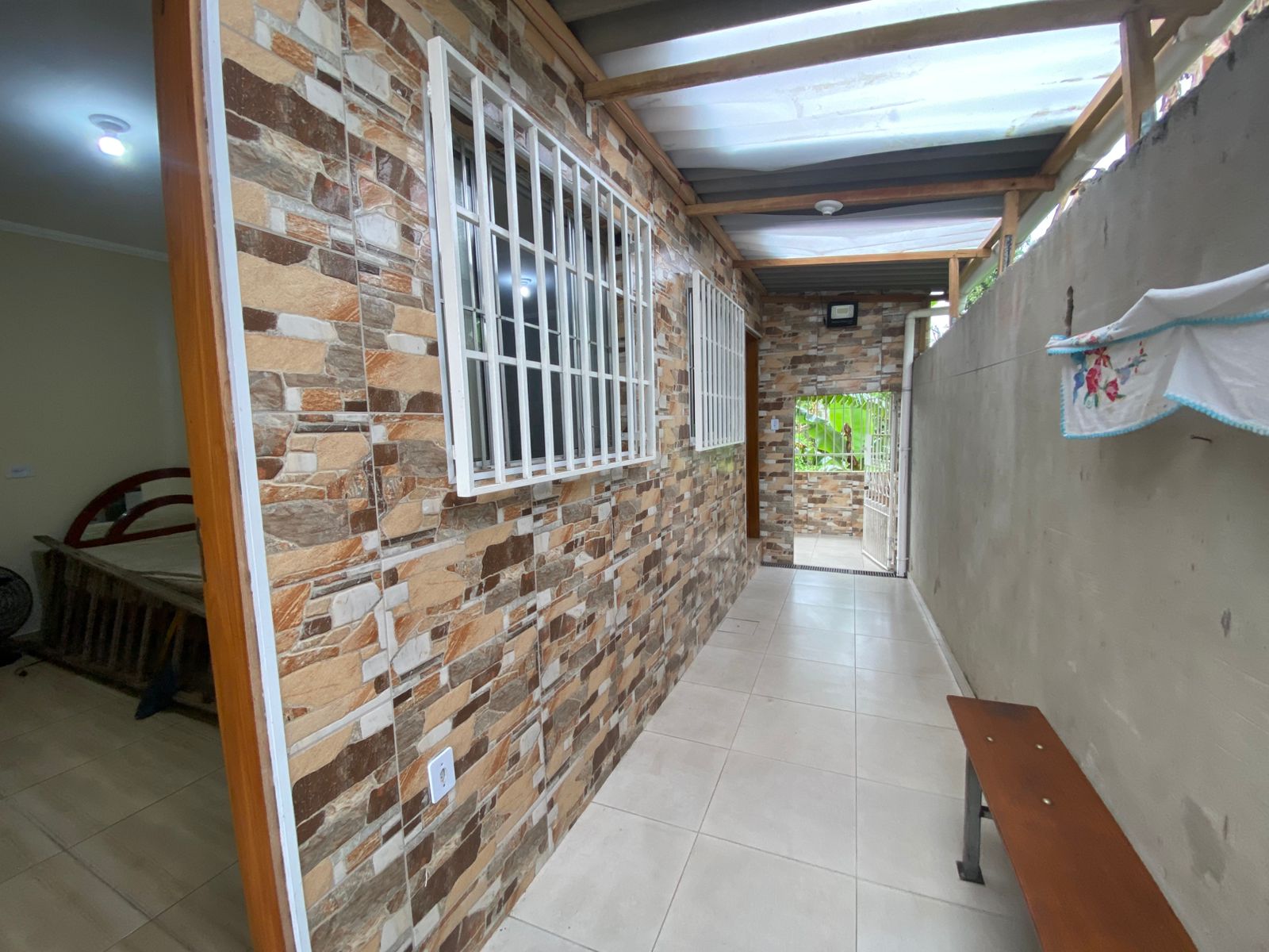 CASA COM KITNET NO JD. DAS PALMEIRAS - ITANHAÉM - LADO PRAIA -  950 METROS DO MAR - foto 17