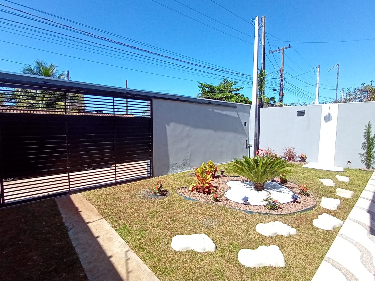 CASA NO BALNEÁRIO NOVARO - ITANHAÉM - LADO PRAIA - 800 METROS DO MAR - foto 2