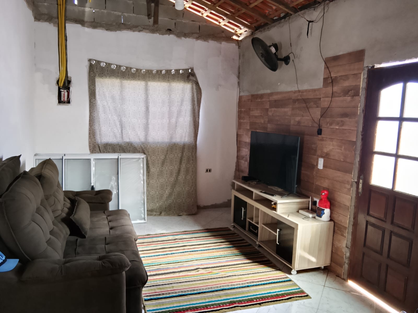 CASA EM FASE DE ACABAMENTO NO LUIZAMAR MIRIM - ITANAHÉM - LADO MORRO - 700 METROS DA PISTA - foto 4