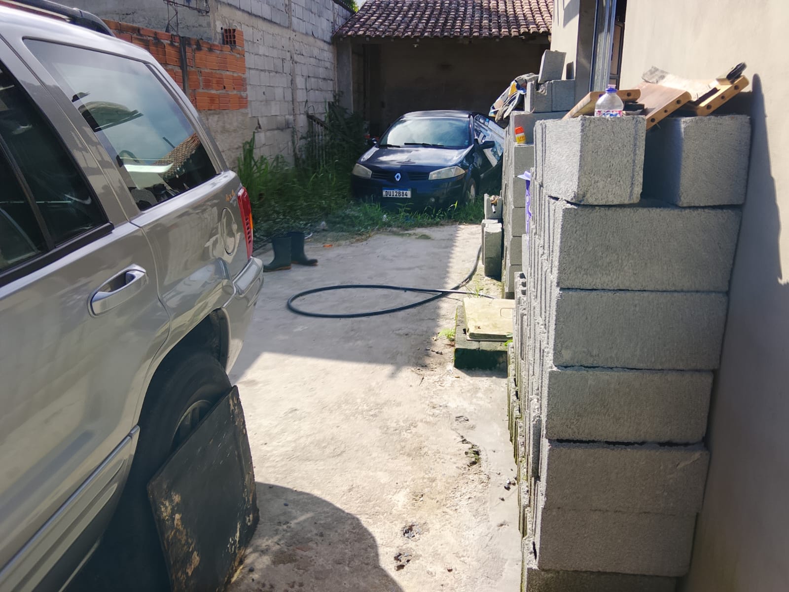 CASA EM FASE DE ACABAMENTO NO LUIZAMAR MIRIM - ITANAHÉM - LADO MORRO - 700 METROS DA PISTA - foto 12