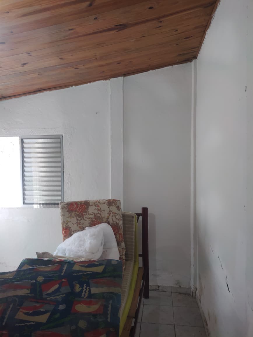 CASA NO BALNEÁRIO GAIVOTA - ITANHAÉM - LADO PRAIA - 50 METROS DO MAR - foto 3
