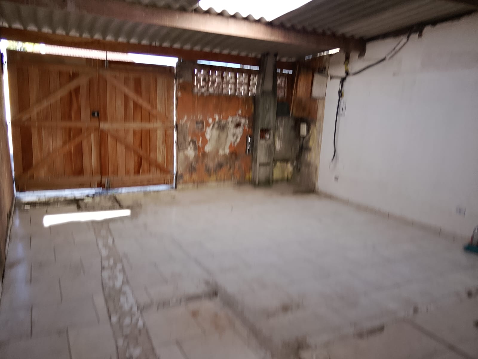 CASA NO JARDIM SAVOY - ITANHAÉM - LADO MORRO - 1KM DA RODOVIA - foto 2