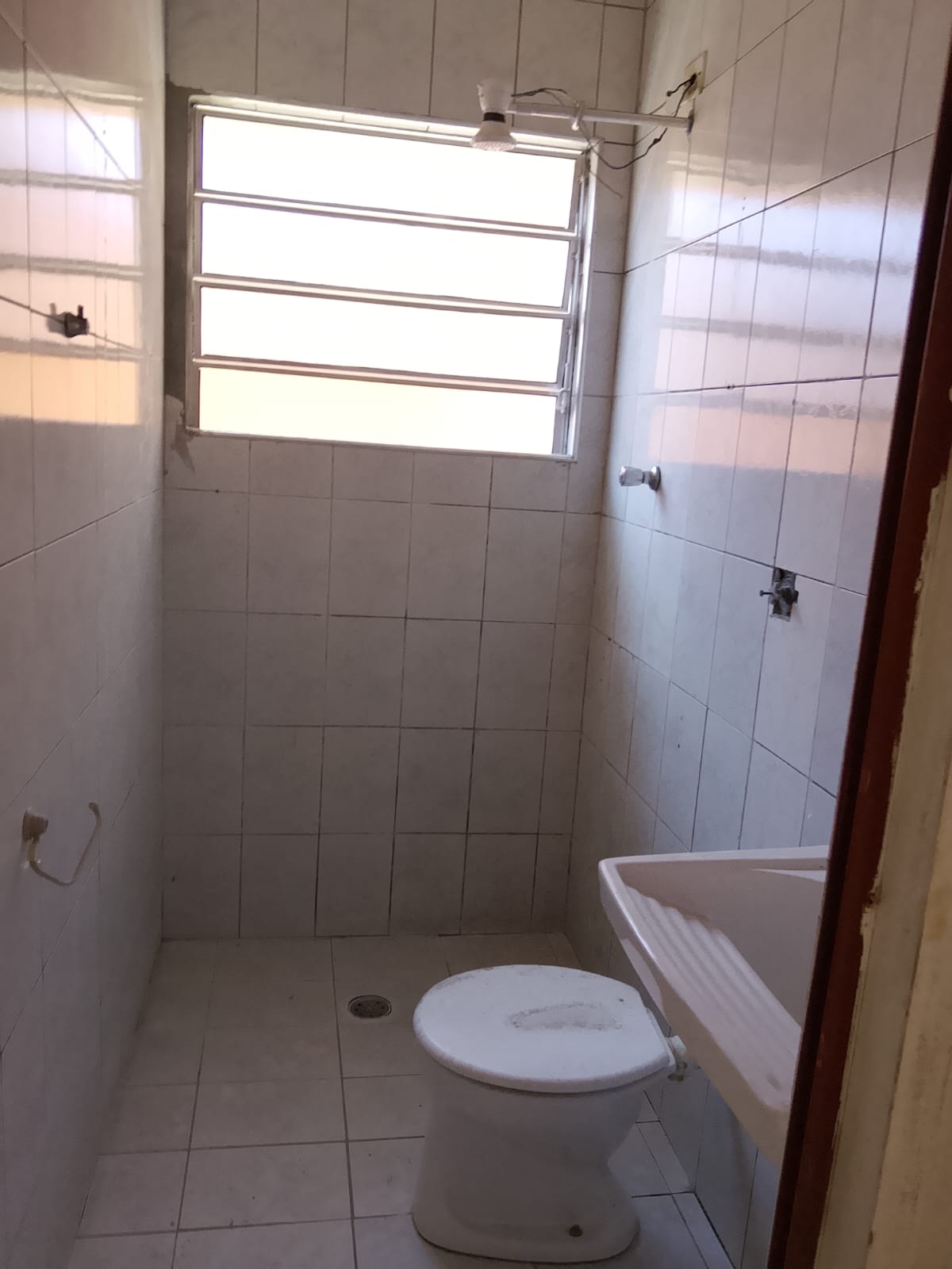 CASA NO JARDIM SAVOY - ITANHAÉM - LADO MORRO - 1KM DA RODOVIA - foto 5