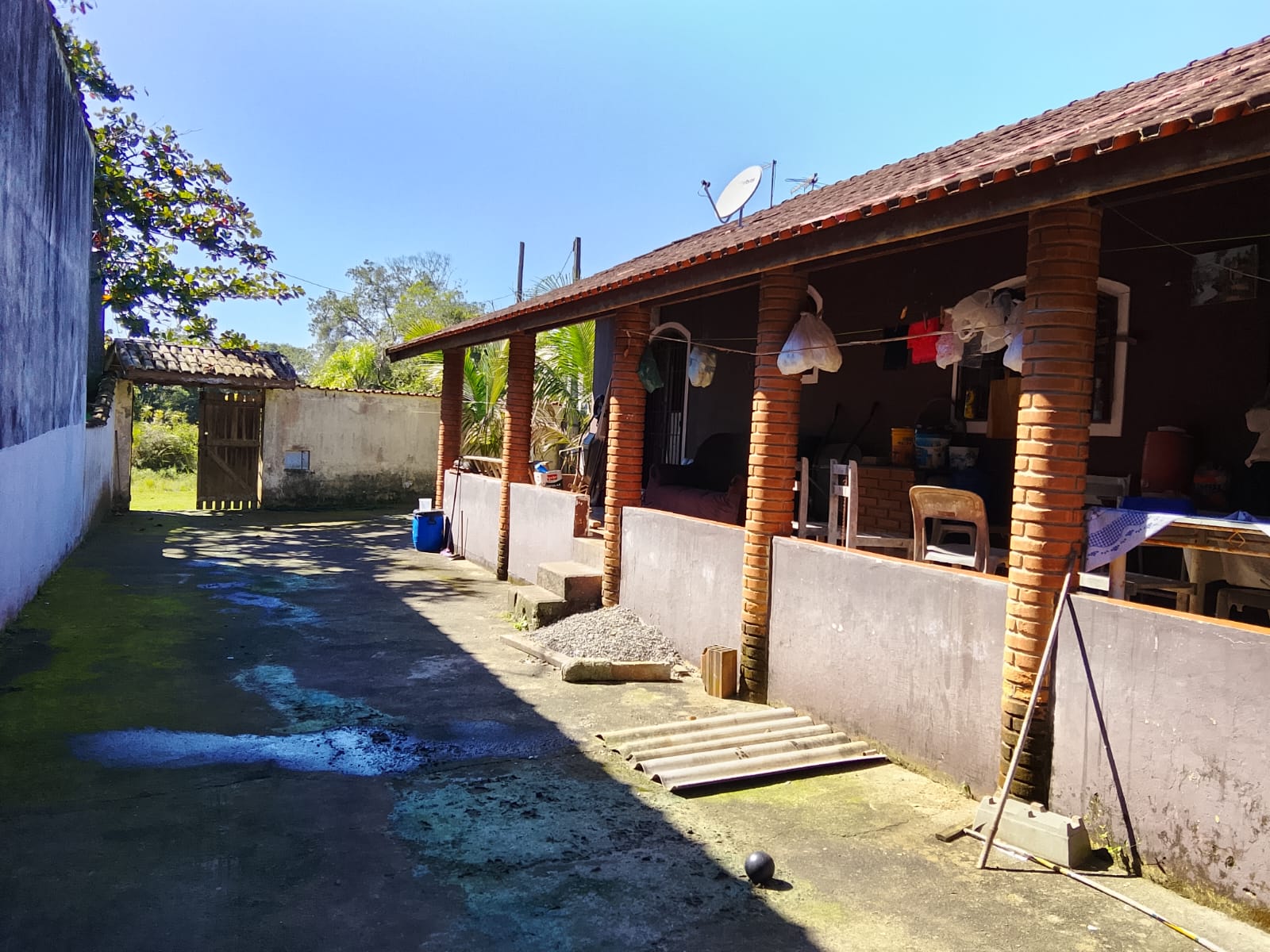 CASA  NA ESTÂNCIA SANTA CRUZ - PERUÍBE - LADO PRAIA - 1.000 METROS DO MAR