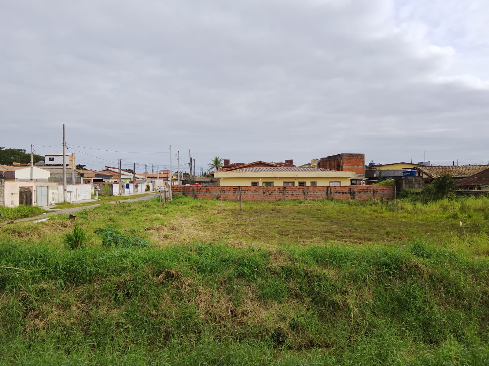 TERRENO COM LICENÇA AMBIENTAL - NO BALNEÁRIO TUPY - LADO PRAIA - 1.200 METROS DO MAR -  ITANHAÉM  - foto 4